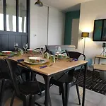 Tres Bel F2 Avec Vue *