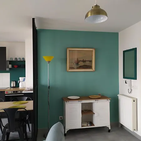 Très Bel F2 Avec Vue